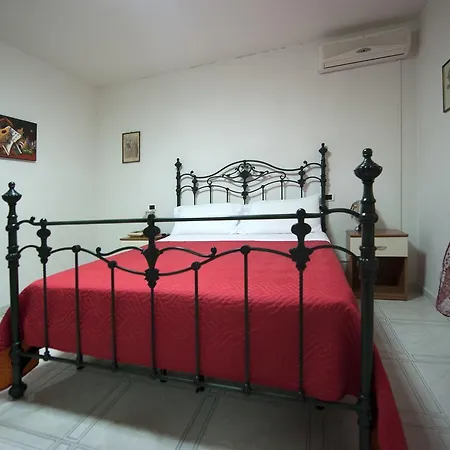 Athena 2* Spoleto