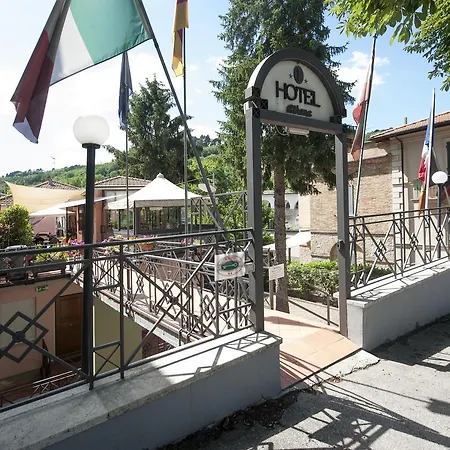Athena מלון