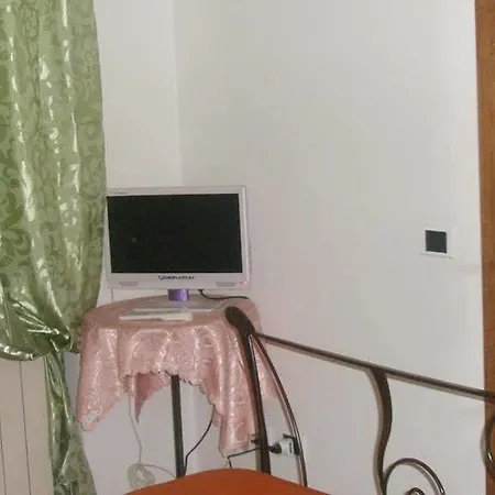Athena 2* Spoleto